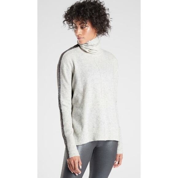 Athleta Transit Color Block Turtleneck Sweater Light Gray / Charcoal Gray XS - Picture 1 of 9